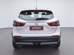 Nissan Qashqai 2.0L CVT Deluxe Edition - фото 4