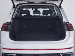 Volkswagen Tiguan L PHEV 430PHEV Premium Edition - фото 16