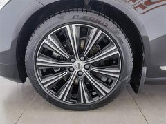 Volvo S90 B5 Zhiyuan Luxury Edition - фото 17