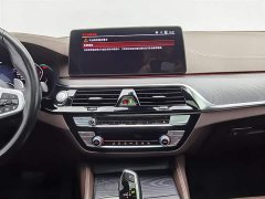 BMW 5 Series facelift 530Li leading M sports package - фото 12