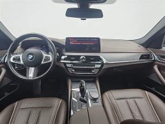 BMW 5 Series facelift 530Li leading M sports package - фото 5