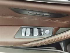 BMW 5 Series facelift 530Li leading M sports package - фото 9