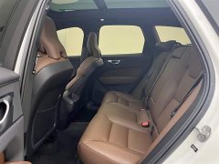 Volvo XC60 B5 four-wheel drive Zhiyuan luxury version - фото 9