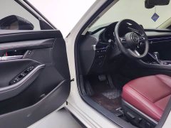 Audi Mazda3 Angkesela 2022 2.0L Automatic Premium Obsidian Edition - фото 7
