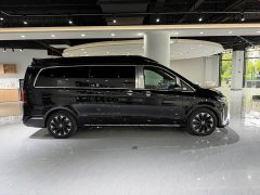Mercedes-Benz V-Class V 300 L Long Wheelbase Exclusive - фото 3