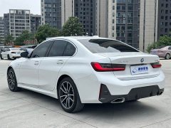 BMW 3 Series 320i M Sports Package - фото 4
