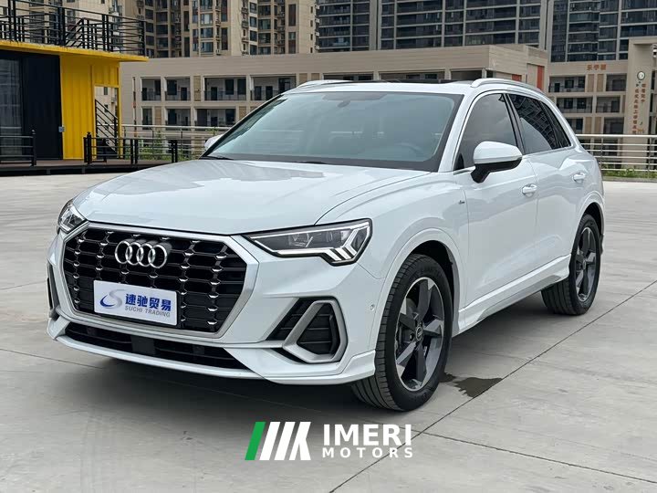 Audi Q3 35 TFSI Fashionable and Dynamic - автомобиль из Китая