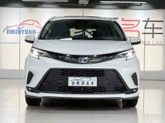Toyota Granvia 2.5L Hybrid Comfort Edition - фото 2