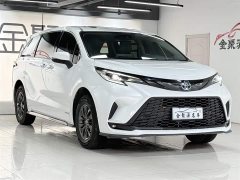 Toyota Granvia 2.5L Hybrid Comfort Edition - фото 3