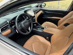 Toyota Camry 2021 2.5G Deluxe Edition - фото 12