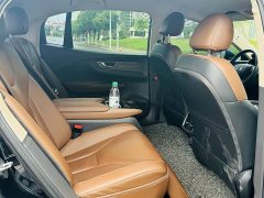 Hongqi E-QM5 Charging Qixiang Edition - фото 11