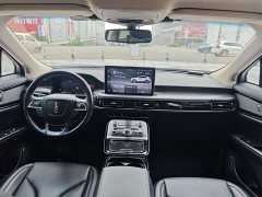 Lynk & Co Voyager 2.0T four-wheel drive exclusive edition - фото 12