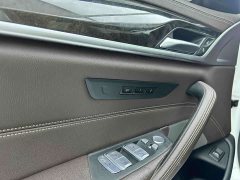 BMW 5 Series facelift 525Li luxury package - фото 14