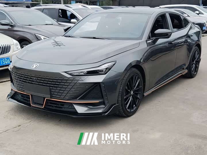 Changan UNI-V 2022 1.5T sports version - автомобиль из Китая