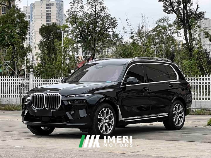BMW X7 xDrive40i Leading Luxury Package - автомобиль из Китая