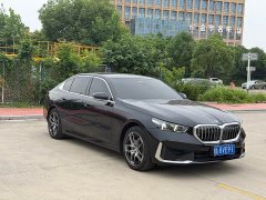 BMW 5 Series 530Li Exclusive Luxury Package - фото 3