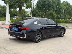 BMW 5 Series 530Li Exclusive Luxury Package - фото 4