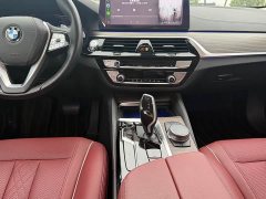 BMW 5 Series 530Li Leading Luxury Package - фото 16