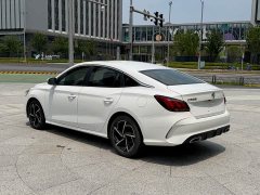 Lynk & Co MG5 180DVVT CVT Youth Fashion Edition - фото 18