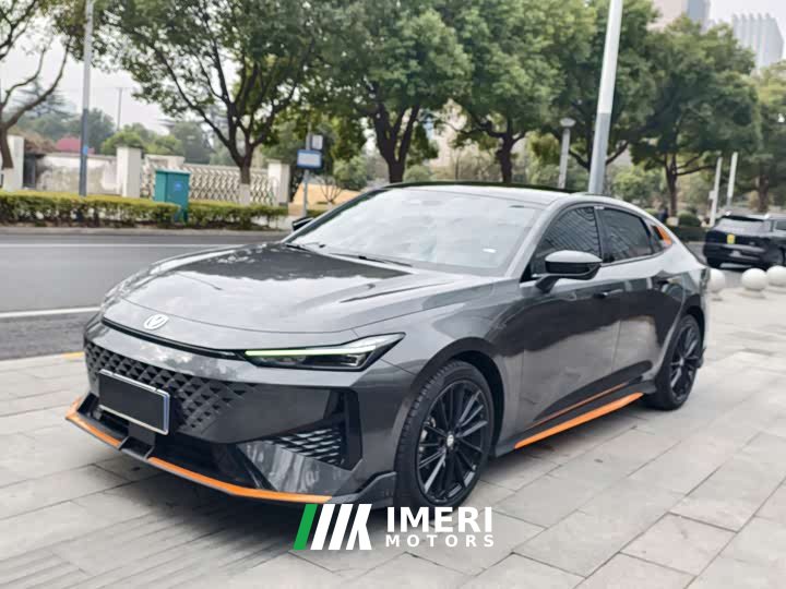 Changan UNI-V 1.5T exclusive - автомобиль из Китая