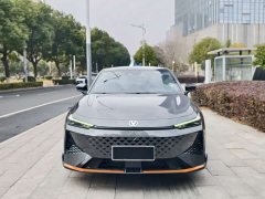 Changan UNI-V 1.5T exclusive - фото 2