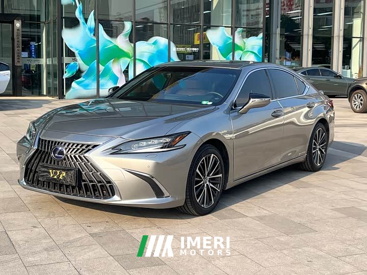 Lexus ES 2021 300h Premium Edition