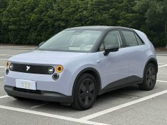 Lynk & Co firefly luminous version - фото 1