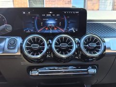 Mercedes-Benz 2024 Mercedes-AMG GLB 35 4MATIC - фото 11