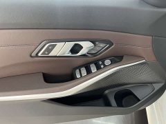 BMW 3 Series 320Li M Sports Package - фото 8