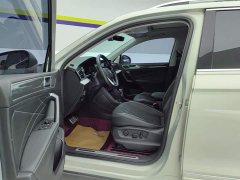 Volkswagen Tiguan L 2022 330TSI automatic two-wheel drive R-Line version - фото 9