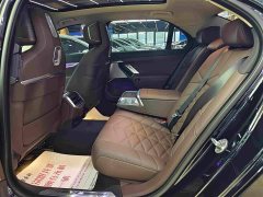 BMW 7 Series 740Li M Sport Package - фото 11