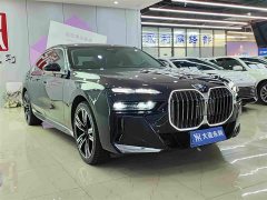 BMW 7 Series 740Li M Sport Package - фото 3