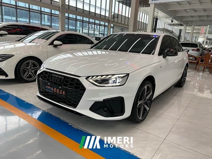 Audi A4L 40 TFSI luxury and dynamic - автомобиль из Китая