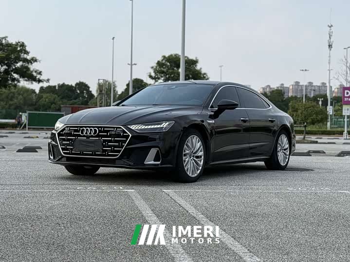 Audi A7L 45TFSI S-line Dream Building Liquid Crystal Package - автомобиль из Китая