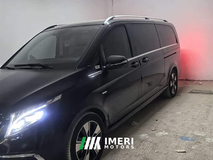 Mercedes-Benz V-Class 2022 V 260 L Long Wheelbase Premium Edition