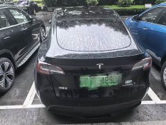Tesla Model Y standard range rear-wheel drive version - фото 3