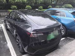 Tesla Model Y standard range rear-wheel drive version - фото 4