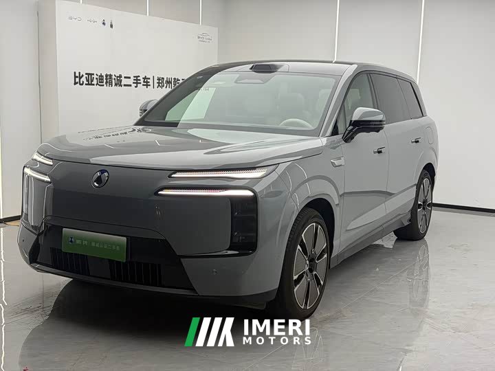 Denza N8L flagship - автомобиль из Китая