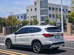 BMW X1 sDrive25Li Leading - фото 7