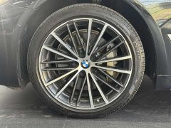 BMW 5 Series 530Li Leading M Sports Package - фото 4