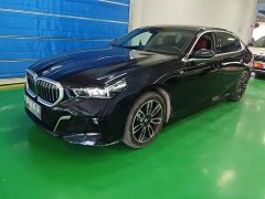 BMW 5 Series 530Li xDrive M Sports Package - фото 1