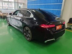 BMW 5 Series 530Li xDrive M Sports Package - фото 4