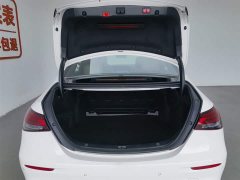 Mercedes-Benz E-Class facelift E 300 L sporty and stylish - фото 16