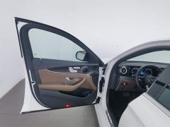 Mercedes-Benz E-Class facelift E 300 L sporty and stylish - фото 8