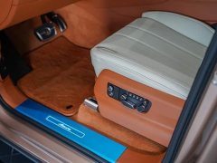 Bentley Bentayga 4.0T V8 EWB Azure - фото 11