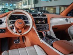 Bentley Bentayga 4.0T V8 EWB Azure - фото 2