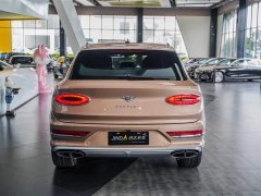 Bentley Bentayga 4.0T V8 EWB Azure - фото 20