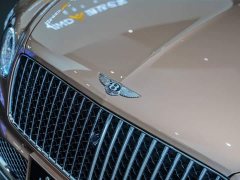Bentley Bentayga 4.0T V8 EWB Azure - фото 4