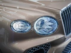 Bentley Bentayga 4.0T V8 EWB Azure - фото 5