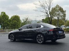 BMW 5 Series 530Li Leading M Sports Package - фото 16